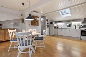 C11186-Hemmet-Horsfold-8