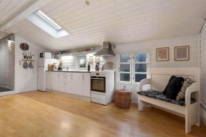 C11186-Hemmet-Horsfold-8