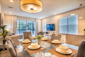 Family Pool Home in Hidden Forest Orlando