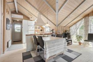 C11053-Hemmet-Horsfold-178