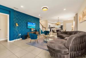 3BR Home at Fiesta Key Near Disney