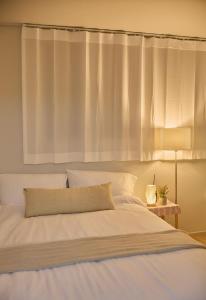 10 min to Sillim & Seowon Station, Cozy Studio, Luggage Storage