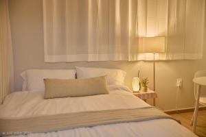 10 min to Sillim & Seowon Station, Cozy Studio, Luggage Storage