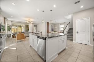 7 Bedrooms 6 Bathrooms Solara 2306 Sr