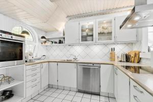 84363-Knebel-Apollovej-108