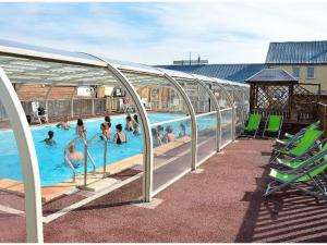 Mobil-home confortable avec terrasse - 4 pers. - API-1-52-2116