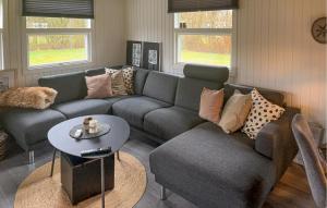 2 Bedroom Nice Home In Hemmet