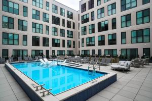 Spacious Apt in OTR 1 BR Oasis w Parking|Gym|Pool
