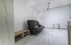 Stunning Apartment In Blois