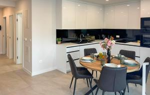 2 Bedroom Gorgeous Apartment In Tucepi