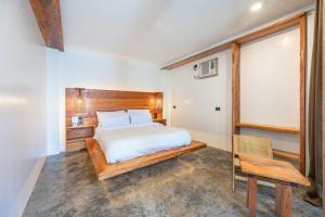 Axu Villa Modern 2BR Home in General Luna