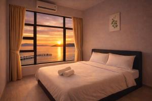 Premium Seaview Mountain city view Suites Best Location