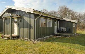 Nice Home In Glesborg With Wifi