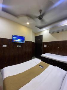 Hotel Relax Inn near Anand vihar