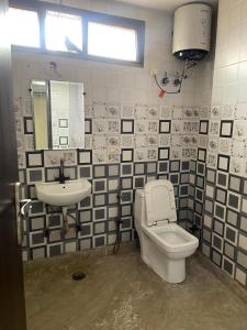 Hotel Relax Inn near Anand vihar