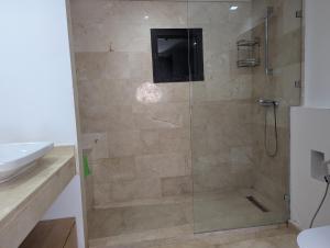 Villa 4-Bedroom with Private Pool & Rooftop Sea View in Tamaris