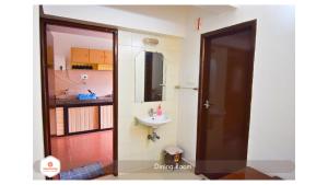 StayMazing KMC Abode- 2BHK AC Serviced Apt-City Centre-5 Mins to Central Railway Station