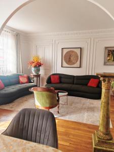 Grand Appartement Eiffel Tower View
