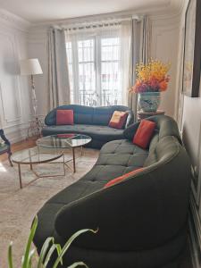 Grand Appartement Eiffel Tower View