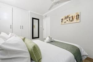 Chakas Rock Beach Chalet 32