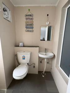 Flat in Noida near gaur mall