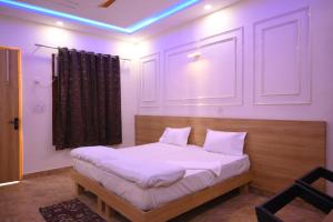 SHIVAAY GARDEN