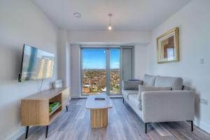 City View - Free Parking -Near Salford Royal - Sleeps 3