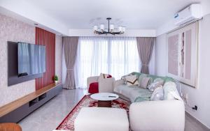 Scenic and Luxurious 3 rooms Apartment