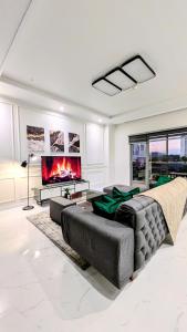 The Clark Haven 3BR Condo with Pool