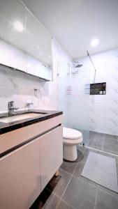 Cozy Clark Stay 3BR Condo