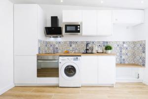 Old Antibes - Walking beaches - Center