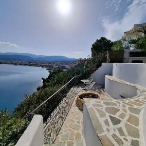 Aiora -Infinity Pool on the Cliff -Private Beach