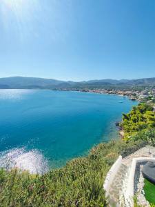 Aiora -Infinity Pool on the Cliff -Private Beach