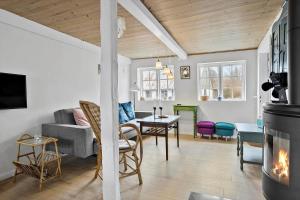 20313-Samso-Orby-Hovedgade-53