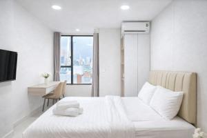 RiverGate Residence - Central Location - Pool, Tours & Airport pick-up