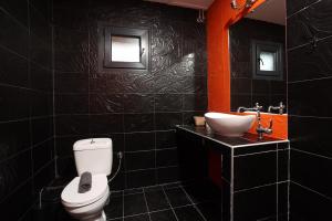 Hilltop Chalet 5