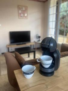 Côté Lavande - T2 cosy avec terrasse - 5min des Thermes