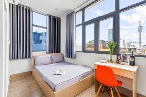 Urban Airport Home