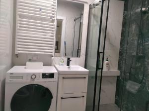 Apartament z 2 pokojami i bezpłatnym parkingiem Tauron Arena