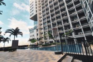 VG Suites at MoA Complex, Fast Wi-Fi near NAIA Airport