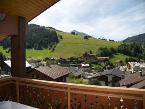 Charmant 2 pièces avec cheminée, près des pistes, garage inclus - FR-1-304-85