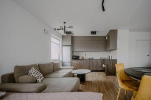 Targowa Luxury 3-Bedroom Apartment - Free Parking