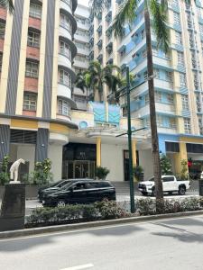 Vexy hub condotel 101 newport near teminal 3
