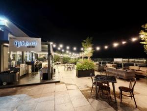 Pet Friendly Altitude Studio Bathub 2Day stay -20 Percent Offer , Melaka Highest Sea View Cafe & Bar to Enjoy