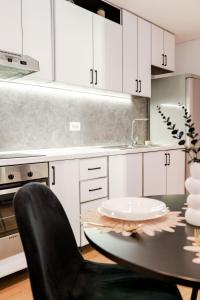 Kalpazo Rental Mosaic Tirana