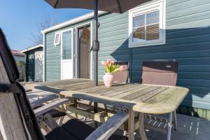 Chalet op vakantiepark in Baarland 704