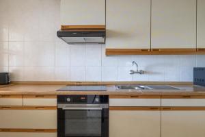 BEL AIR HOLIDAY - Spacious 2-bedroom apartment with frontal sea view T117