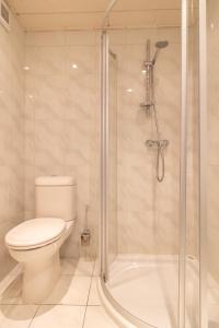 BEL AIR HOLIDAY - Spacious 2-bedroom apartment with frontal sea view T117