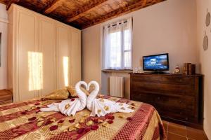 SWAROVSKI Family apartment with pool DesenzanoLoft Official Partner Homes & Villas by Marriott Bonvoy