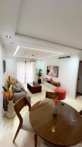 Cozy apartment near M Avenue